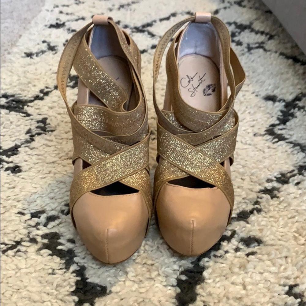 Colin Stuart Nude Pumps